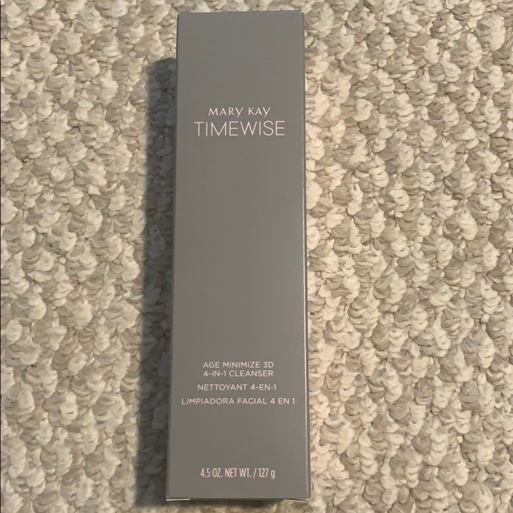 Mary Kay Timewise 4-in-1 cleanser in Normal to Dry